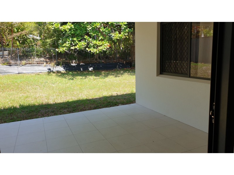 6 Griffiths Street, Manoora QLD 4870