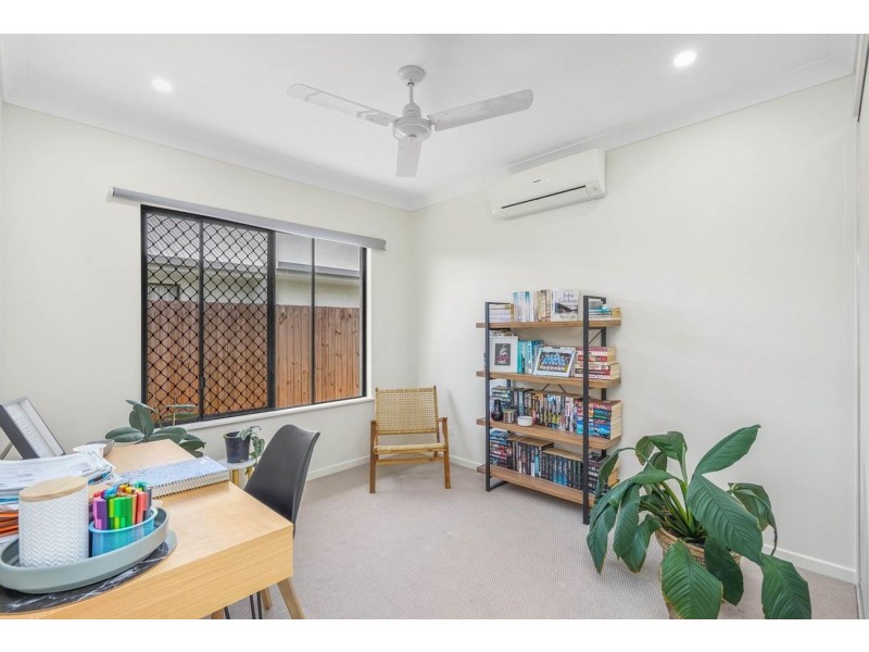 49 Hillary Drive, Smithfield QLD 4878