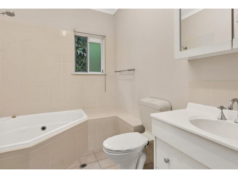 8/25-27 Fairweather Street, Yorkeys Knob QLD 4878