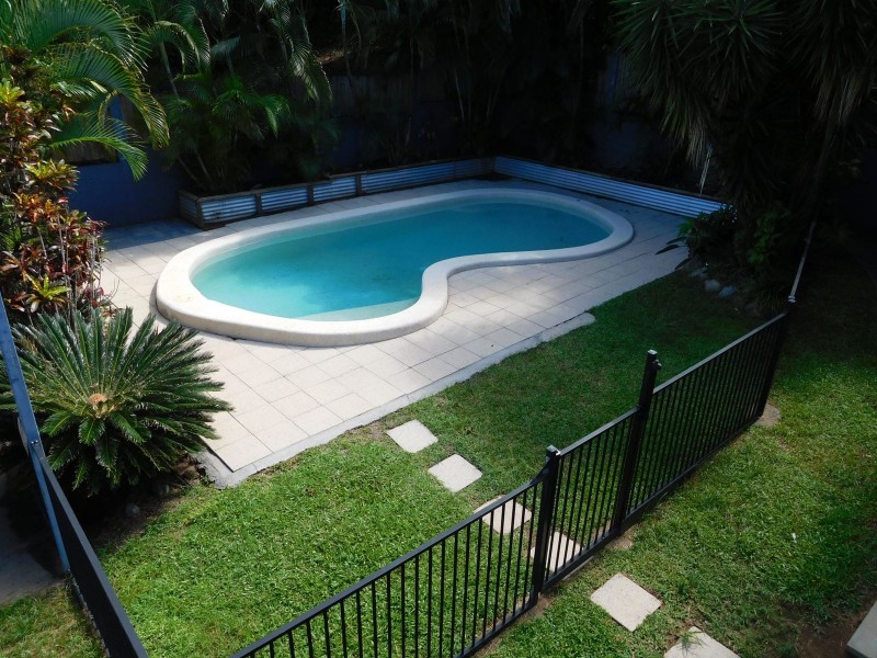 9 Bena Street, Smithfield QLD 4878