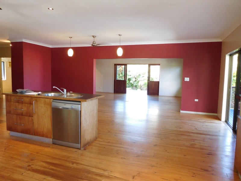 9 Bena Street, Smithfield QLD 4878