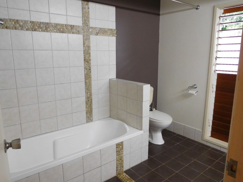 9 Bena Street, Smithfield QLD 4878