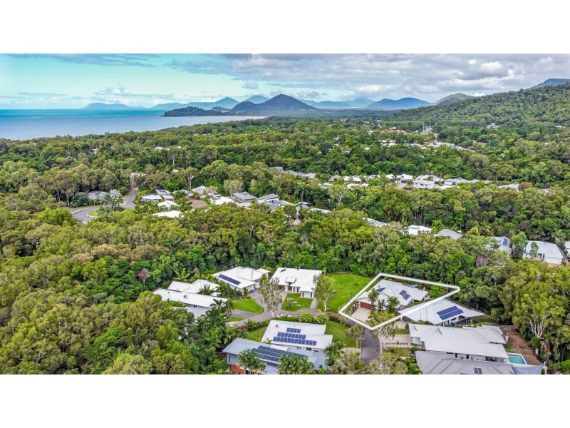 14 Kurt Close, Palm Cove QLD 4879