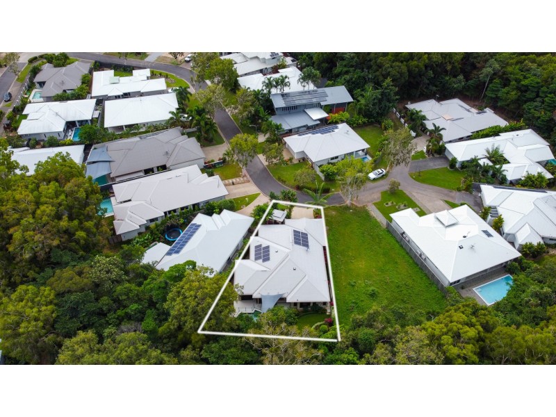 14 Kurt Close, Palm Cove QLD 4879