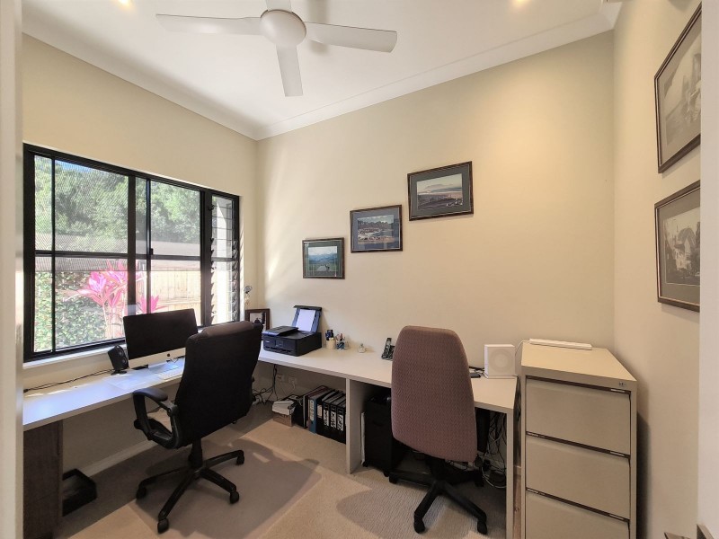 14 Kurt Close, Palm Cove QLD 4879