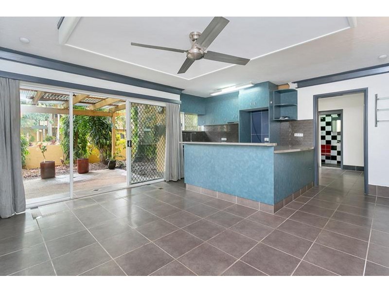 1/1 Chester Court, Manunda QLD 4870