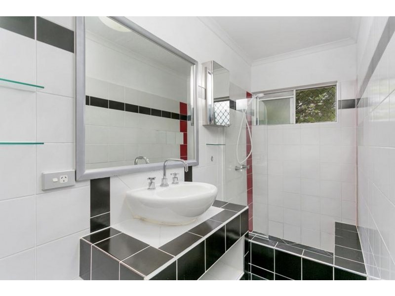 1/1 Chester Court, Manunda QLD 4870