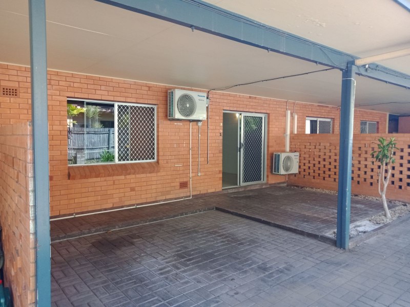 2/217 Lake Street, Cairns North QLD 4870