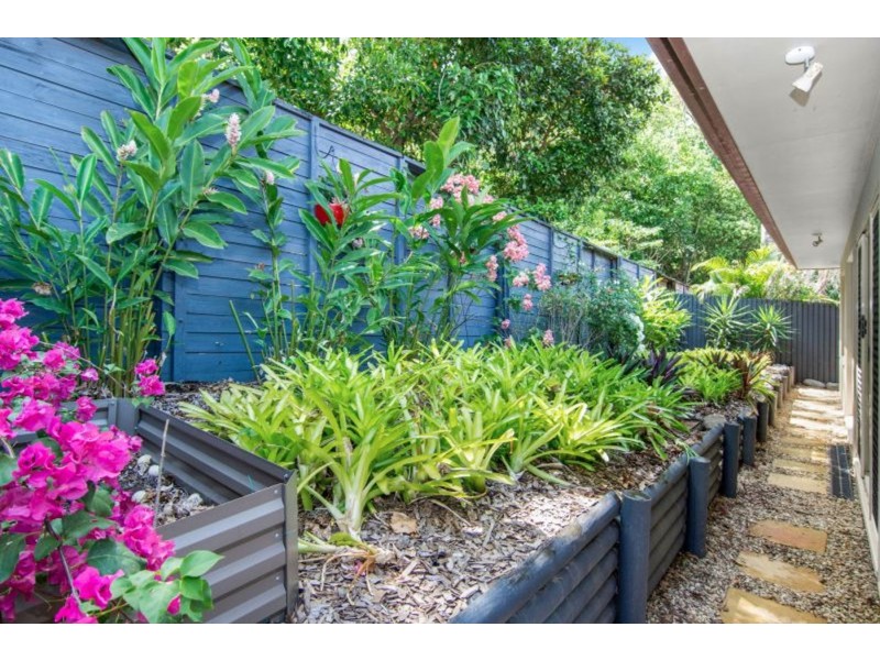 21 Chesterfield Close, Brinsmead QLD 4870