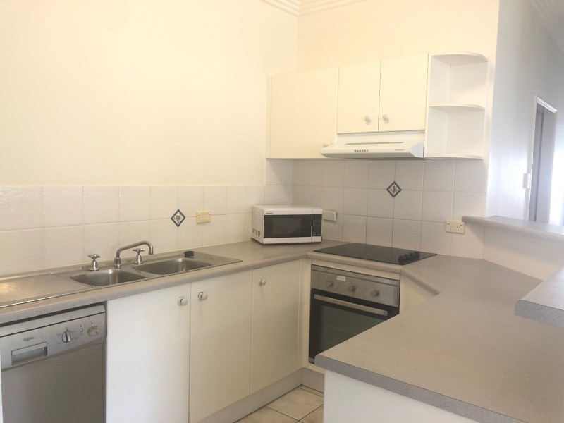 9/178 McLeod Street, Cairns North QLD 4870