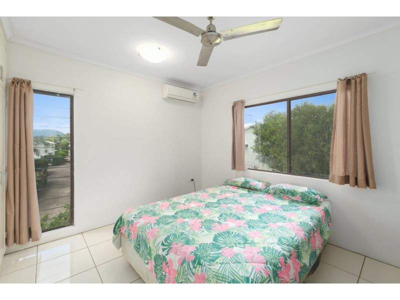 4/11 Mintaro Crescent, Woree QLD 4868