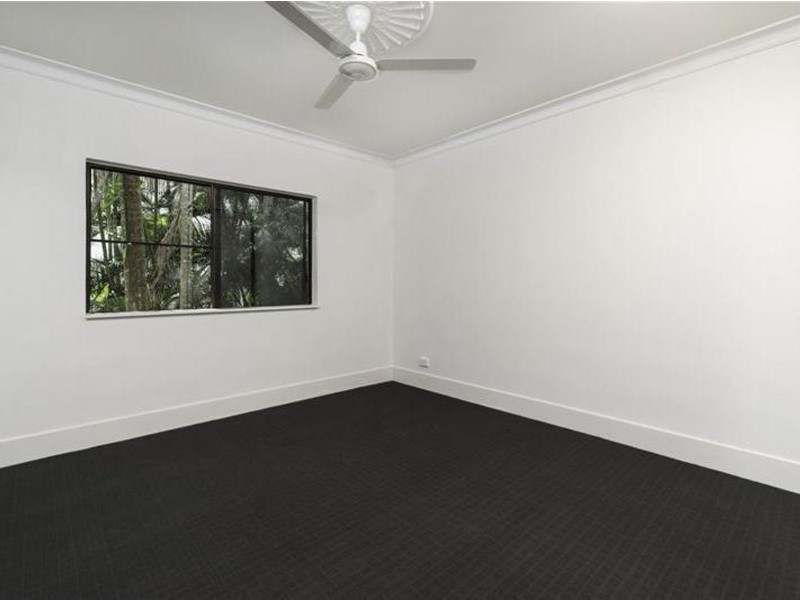 9/21-25 Cedar Road, Palm Cove QLD 4879