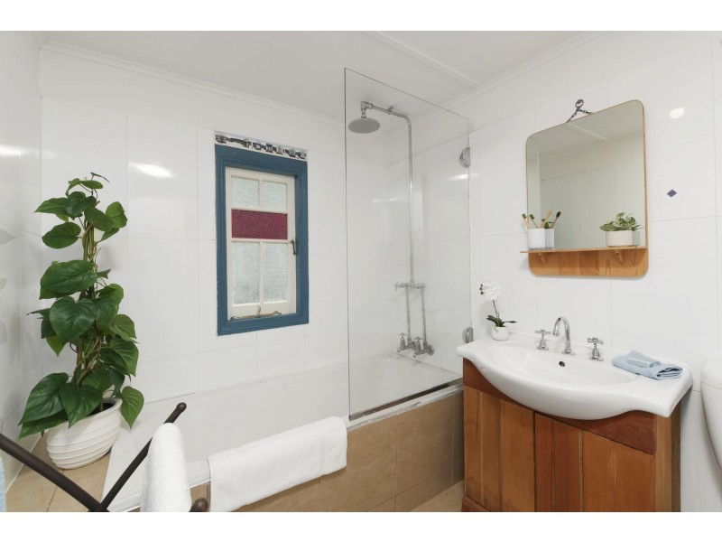 12 Queen Street, Parramatta Park QLD 4870