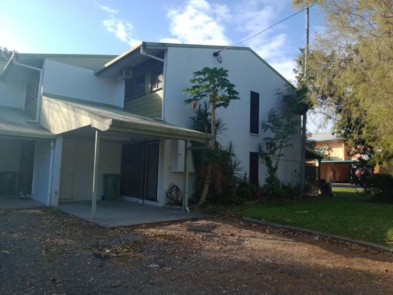 1/9 Rigg Street, Woree QLD 4868