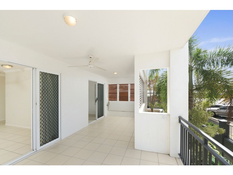 4/16-18 Smith Street, Cairns North QLD 4870