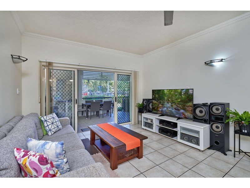 5/304-308 Lake Street, Cairns North QLD 4870