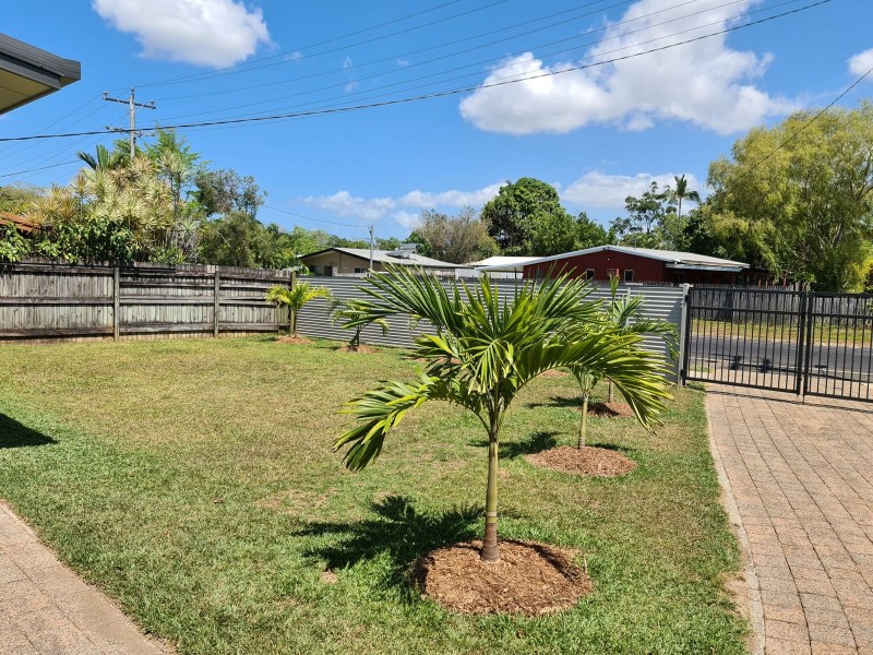 12 Alberta Drive, Woree QLD 4868