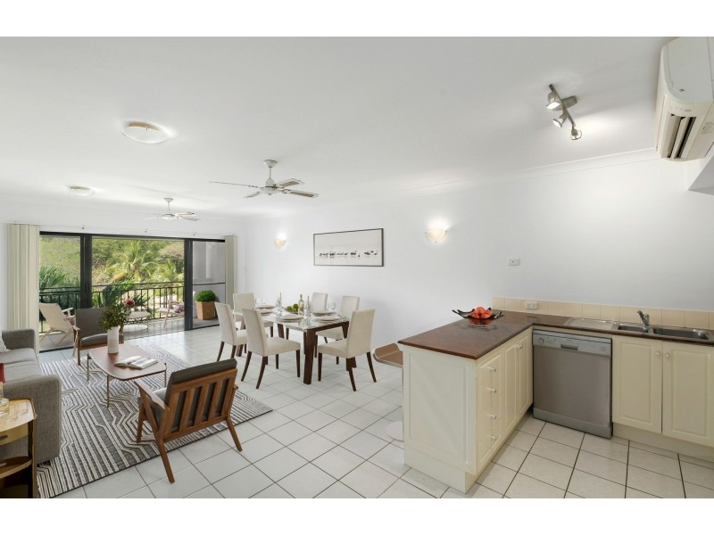 14/293-301 Esplanade, Cairns North QLD 4870