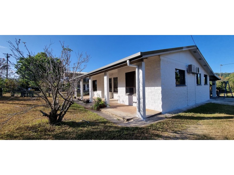84 Johanna Road, Trinity Beach QLD 4879