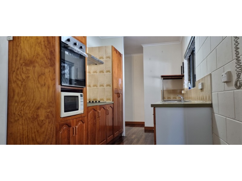 84 Johanna Road, Trinity Beach QLD 4879