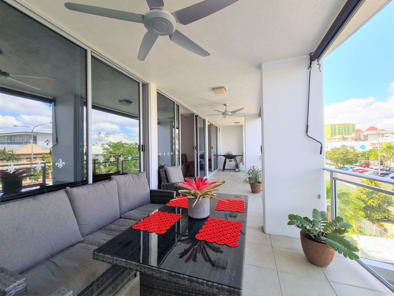 302/125-129 Esplanade, Cairns City QLD 4870