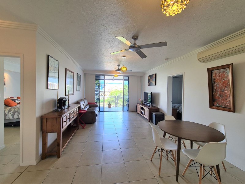 302/125-129 Esplanade, Cairns City QLD 4870