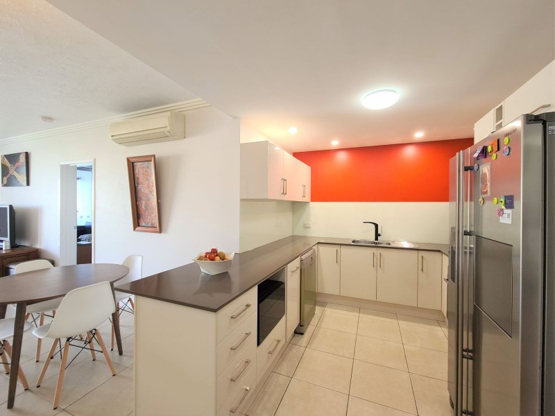 302/125-129 Esplanade, Cairns City QLD 4870