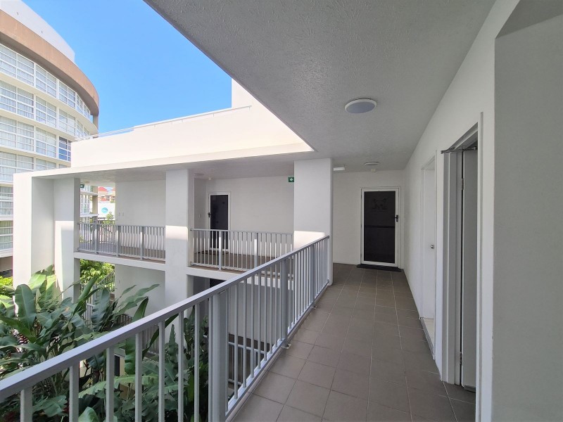 302/125-129 Esplanade, Cairns City QLD 4870