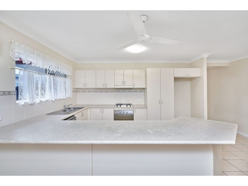 9 Chesterfield Close, Brinsmead QLD 4870