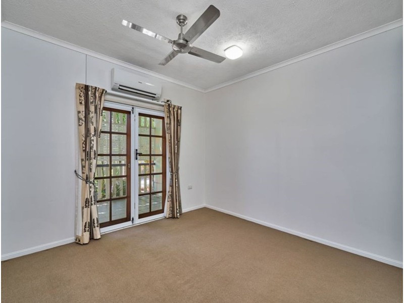 2/115 Buchan Street, Bungalow QLD 4870