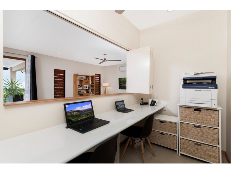 21 The Peak Road, Brinsmead QLD 4870