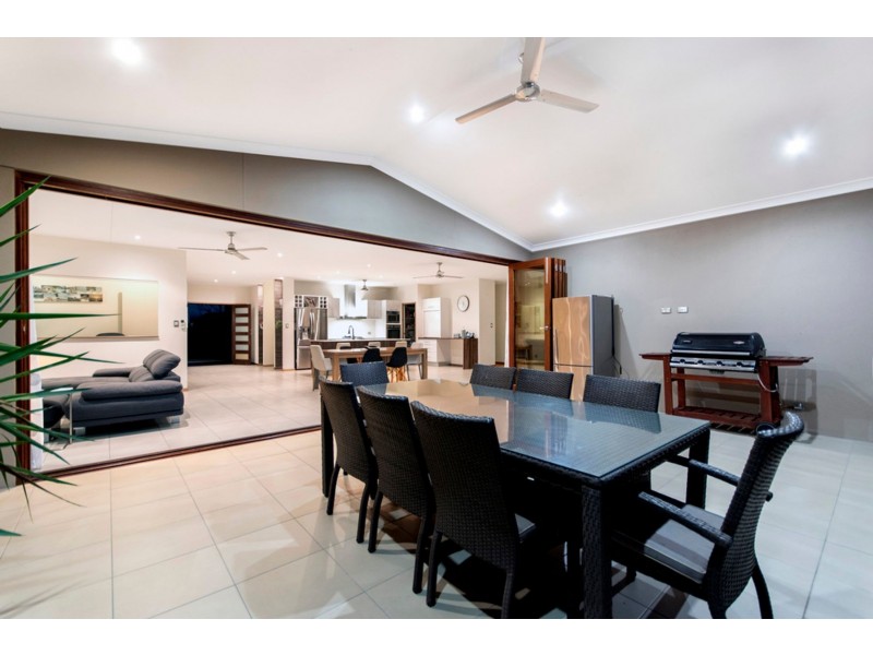21 The Peak Road, Brinsmead QLD 4870