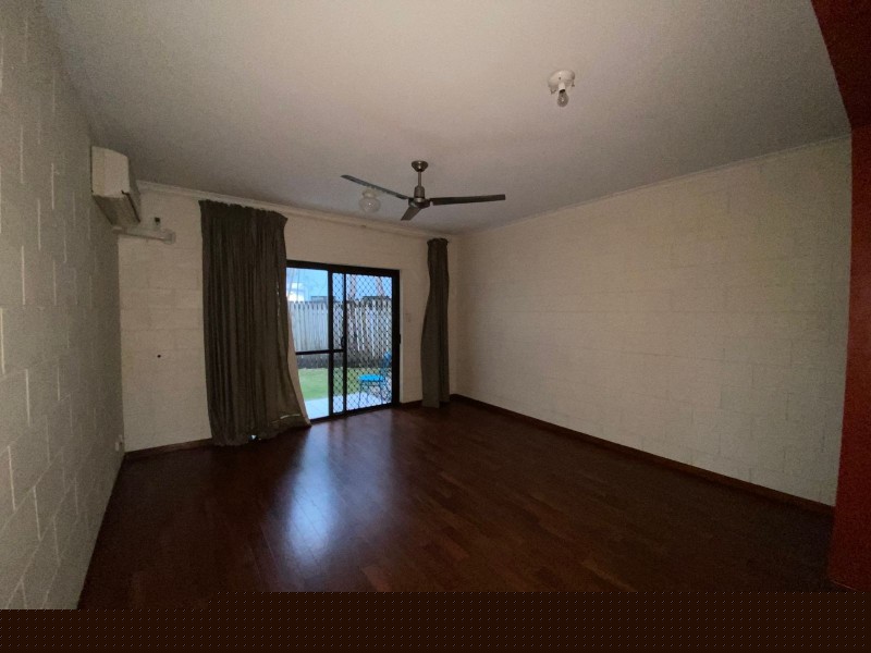 9/457 Severin Street, Manunda QLD 4870