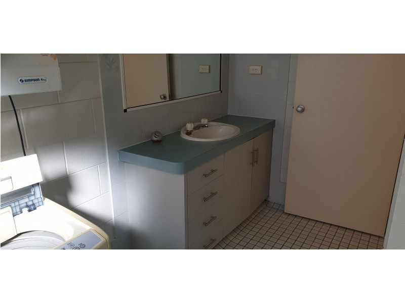 2/169 Grafton Street, Cairns City QLD 4870