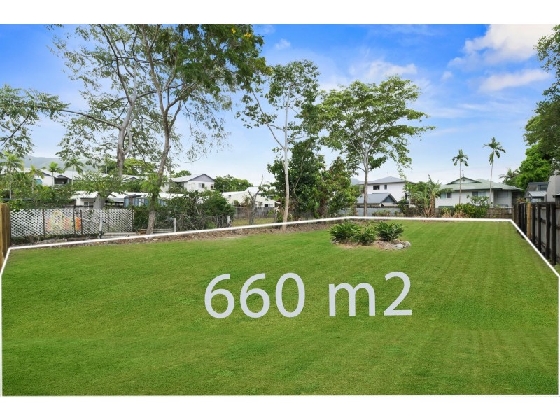 32A Old Smithfield Road, Freshwater QLD 4870