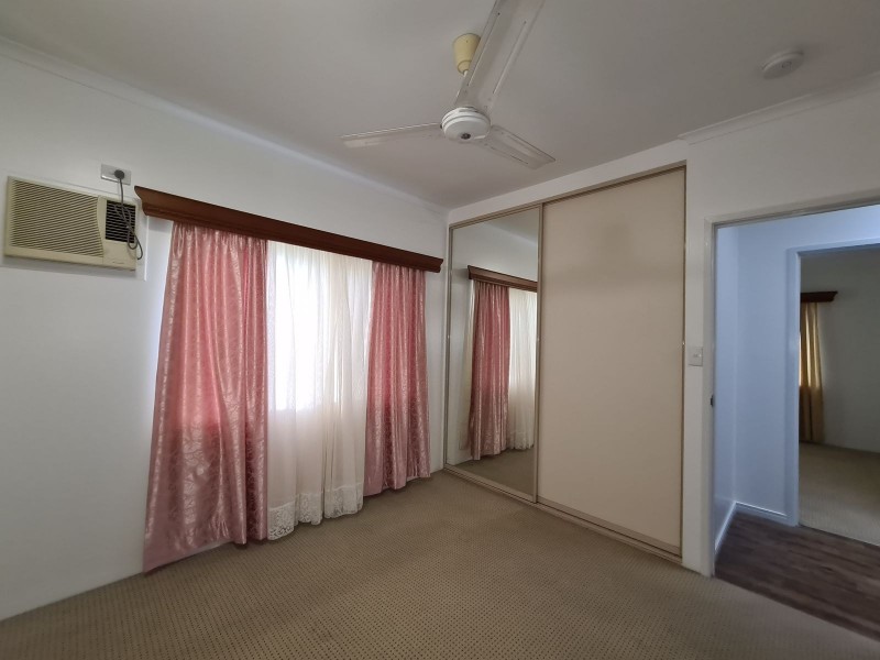 18 Upward Street, Cairns North QLD 4870