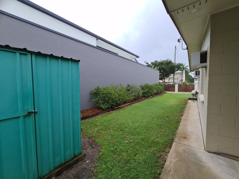 18 Upward Street, Cairns North QLD 4870