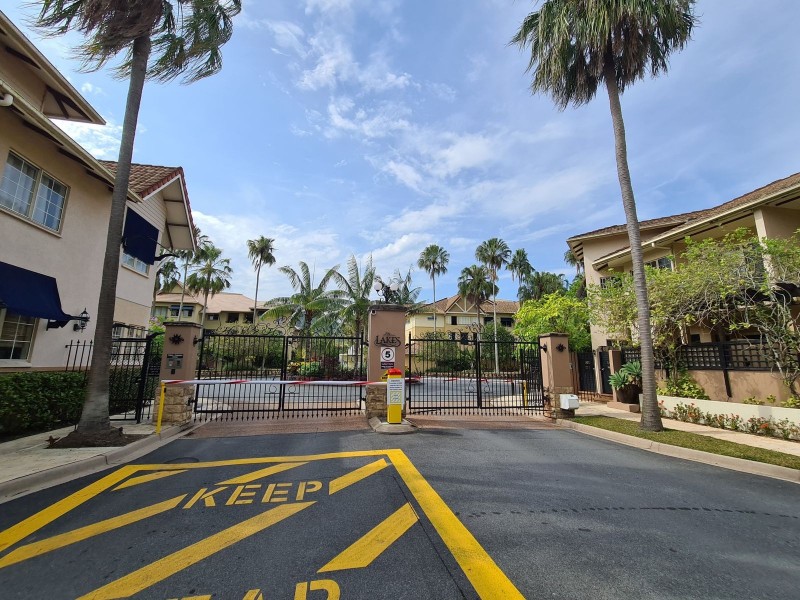 1619/2-10 Greenslopes Street, Cairns North QLD 4870