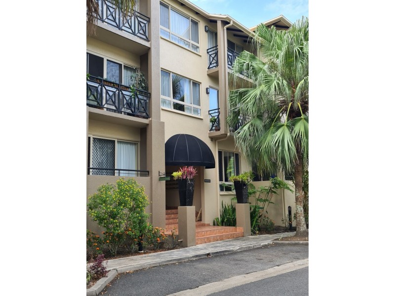 1619/2-10 Greenslopes Street, Cairns North QLD 4870