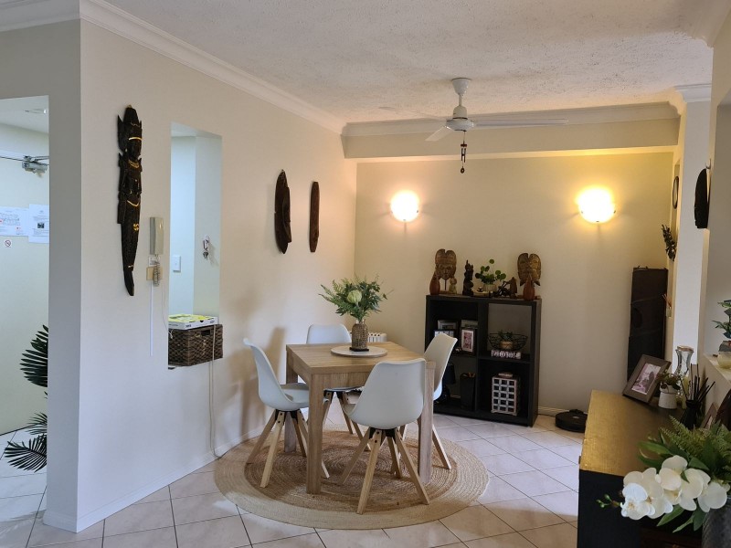1619/2-10 Greenslopes Street, Cairns North QLD 4870