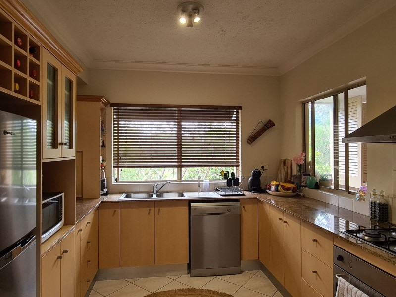 1619/2-10 Greenslopes Street, Cairns North QLD 4870