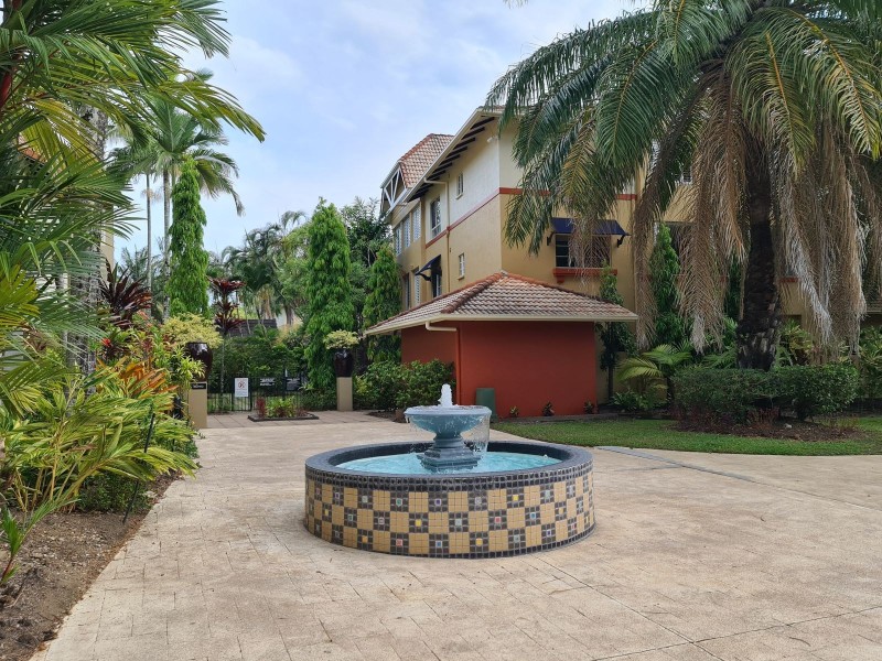1619/2-10 Greenslopes Street, Cairns North QLD 4870