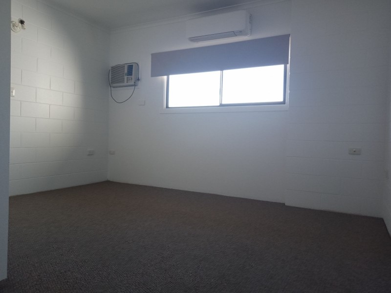 4/9 Rigg Street, Woree QLD 4868