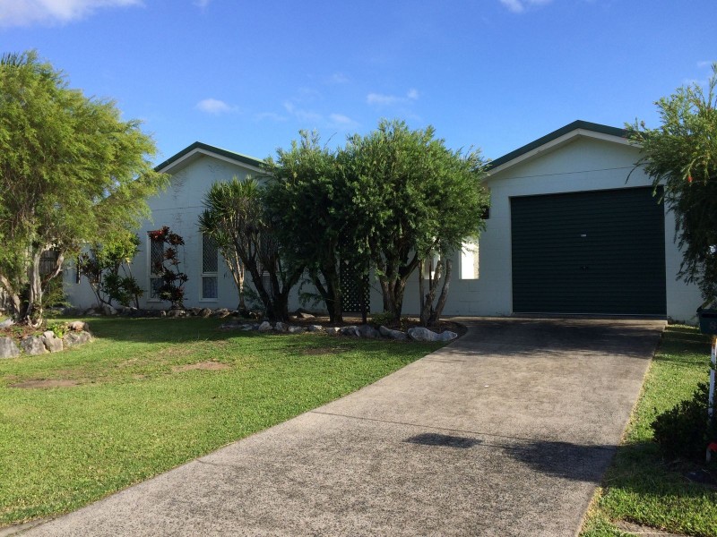 8 Glenrowan Street, White Rock QLD 4868