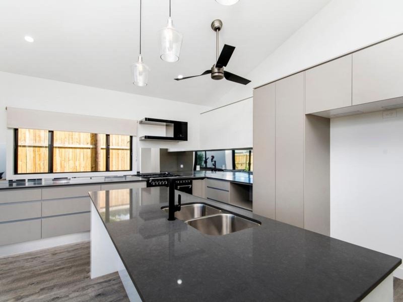 5 Whipbird, Smithfield QLD 4878