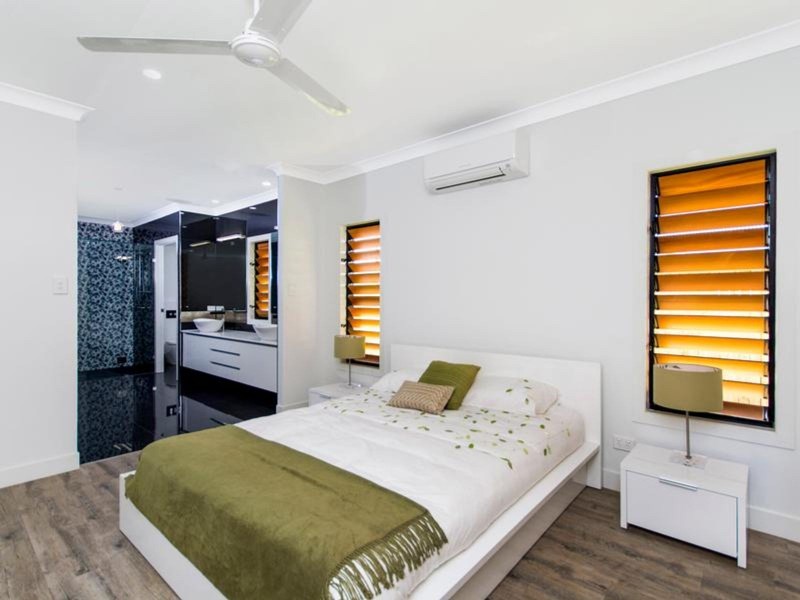 5 Whipbird, Smithfield QLD 4878