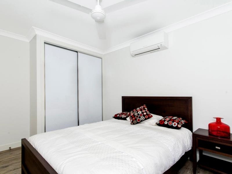 5 Whipbird, Smithfield QLD 4878
