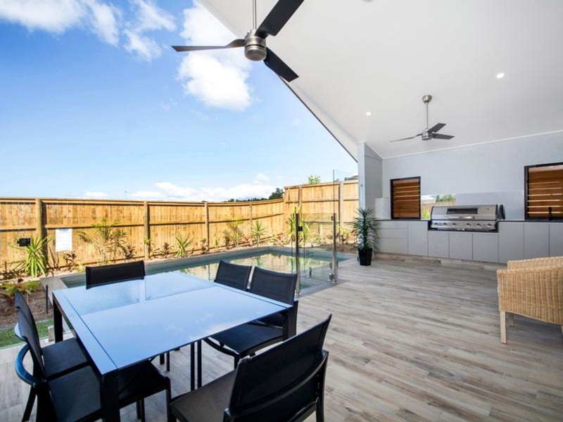 5 Whipbird, Smithfield QLD 4878