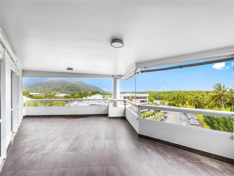 701/279 Esplanade, Cairns North QLD 4870