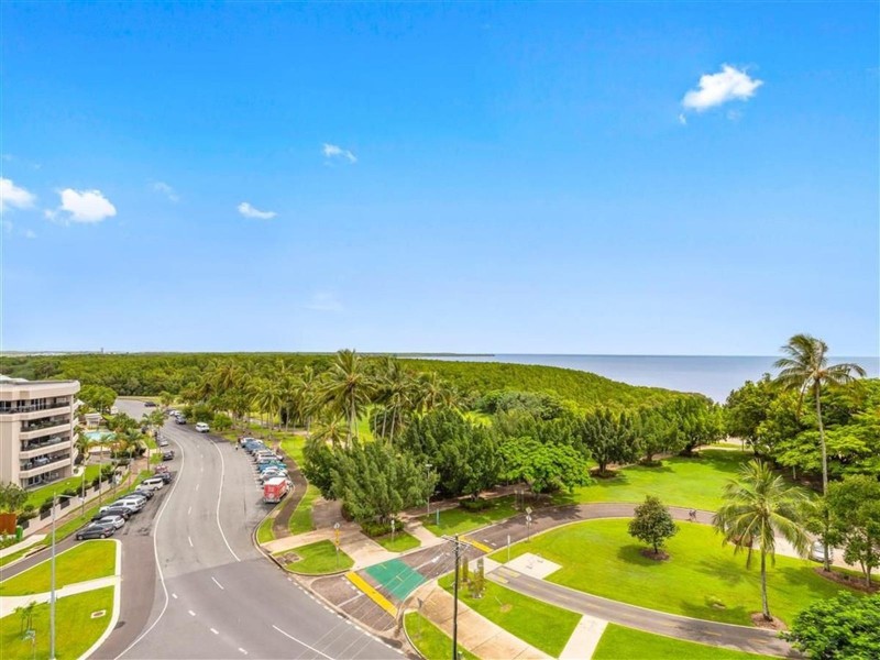 701/279 Esplanade, Cairns North QLD 4870